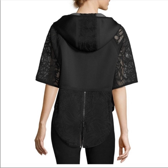 Elie Tahari Sport Cape - Picture 9 of 9